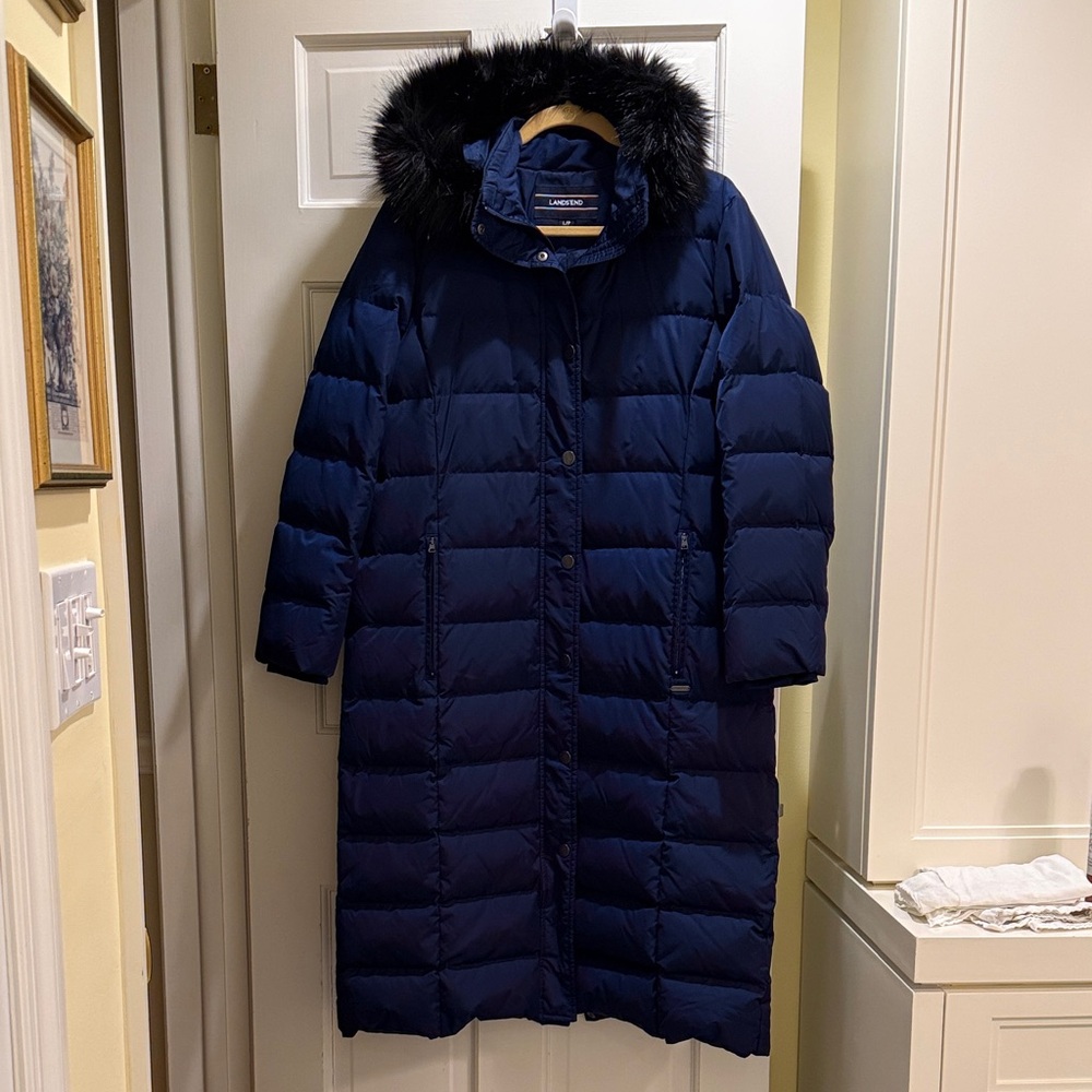 Lands' End Navy Petite Women's Dark Blue Puffer Coat with Faux Fur Hood